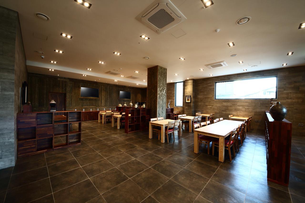 Hwaseong Benikea The H Hotel מראה חיצוני תמונה
