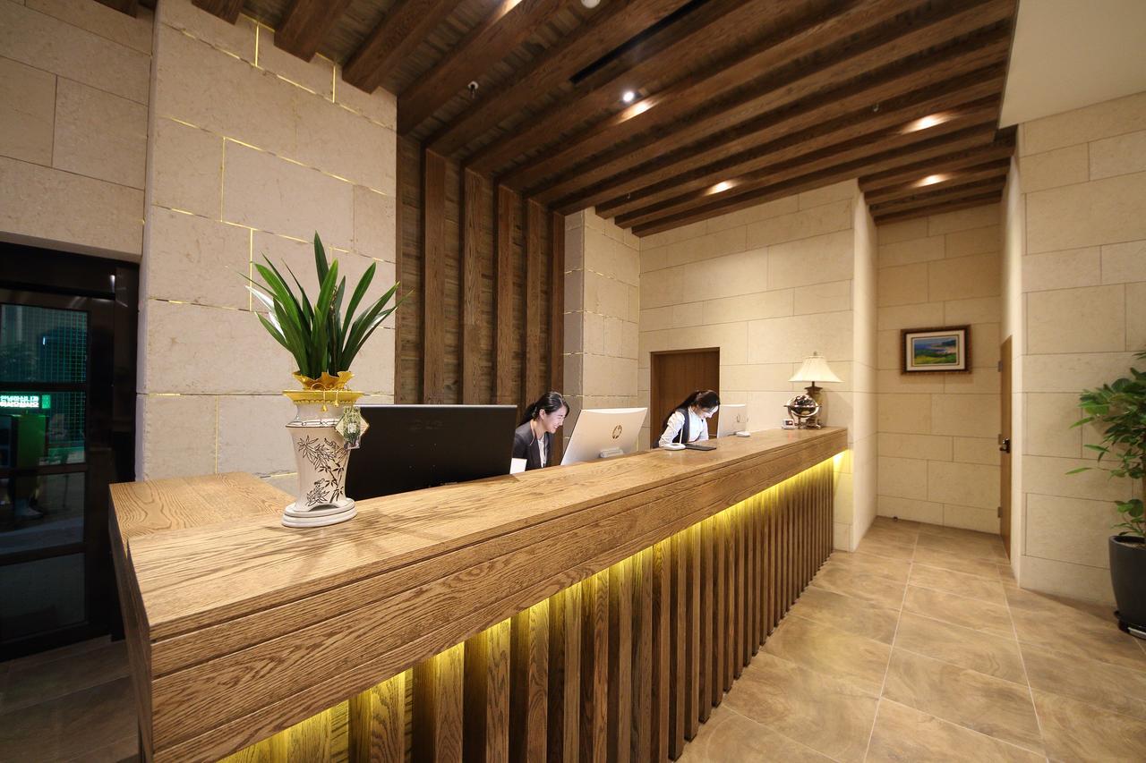 Hwaseong Benikea The H Hotel מראה חיצוני תמונה